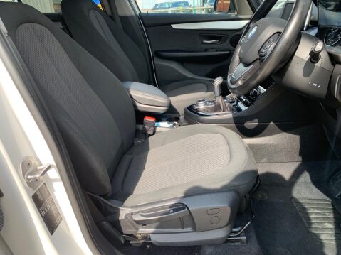 BMW 2 Series 1.5 216d SE Euro 6 (s/s) 5dr 37