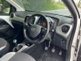 Toyota Aygo 1.0 VVT-i x-play Euro 6 5dr 3