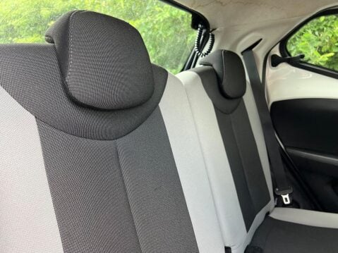 Toyota Aygo 1.0 VVT-i x-play Euro 6 5dr 6
