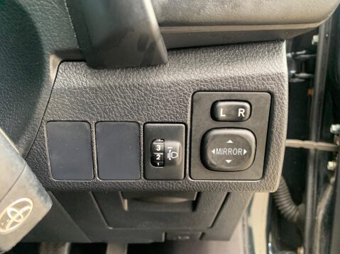Toyota Auris 1.2 VVT-i Icon Euro 6 (s/s) 5dr 24