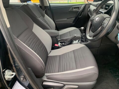 Toyota Auris 1.2 VVT-i Icon Euro 6 (s/s) 5dr 25
