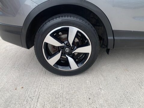 Nissan Qashqai 1.5 dCi n-tec+ 2WD Euro 6 (s/s) 5dr 17