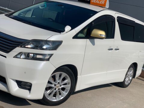 Toyota Vellfire AUTO 5
