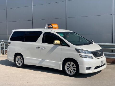 Toyota Vellfire AUTO 10