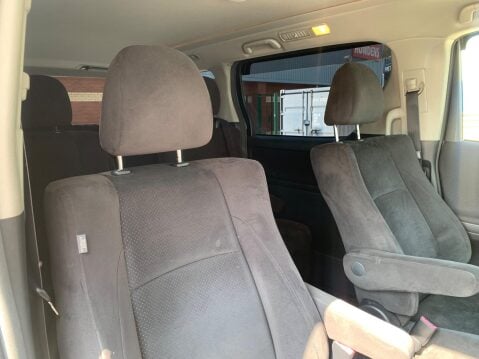 Toyota Vellfire AUTO 25
