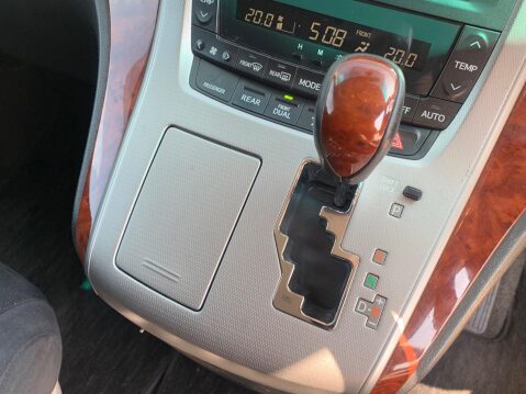 Toyota Vellfire AUTO 51