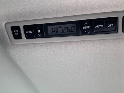 Toyota Vellfire AUTO 53