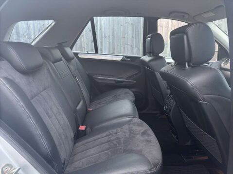 Mercedes-Benz M Class 5.0 ML 500 Sport Automatic 4WD LPG Converted 5dr - NATIONAL DELIVERY* 23
