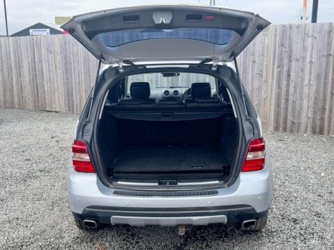 Mercedes-Benz M Class 5.0 ML 500 Sport Automatic 4WD LPG Converted 5dr - NATIONAL DELIVERY* 30