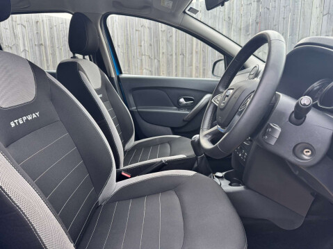 Dacia Sandero 1.5 Sandero Stepway Laureate dCi 5dr - NATIONAL DELIVERY* 16