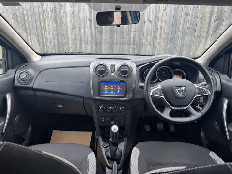 Dacia Sandero 1.5 Sandero Stepway Laureate dCi 5dr - NATIONAL DELIVERY* 27
