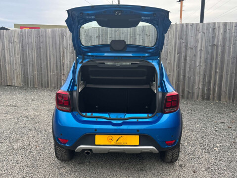 Dacia Sandero 1.5 Sandero Stepway Laureate dCi 5dr - NATIONAL DELIVERY* 38