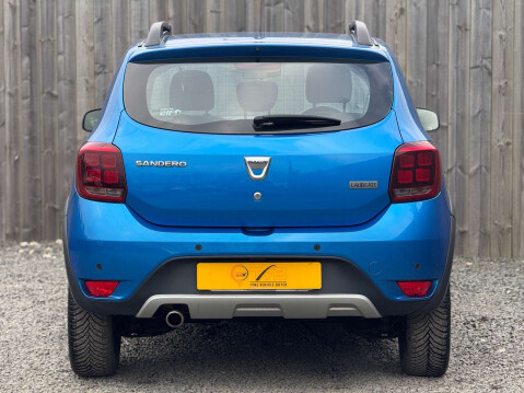Dacia Sandero 1.5 Sandero Stepway Laureate dCi 5dr - NATIONAL DELIVERY* 5