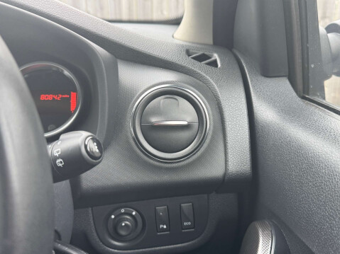 Dacia Sandero 1.5 Sandero Stepway Laureate dCi 5dr - NATIONAL DELIVERY* 35