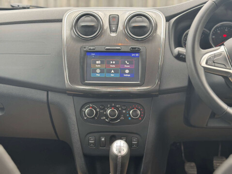 Dacia Sandero 1.5 Sandero Stepway Laureate dCi 5dr - NATIONAL DELIVERY* 40