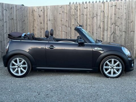 Mini Convertible 1.6 Cooper Highgate 2dr - NATIONAL DELIVERY* 2