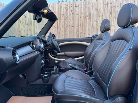 Mini Convertible 1.6 Cooper Highgate 2dr - NATIONAL DELIVERY* 22