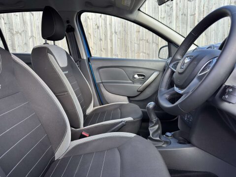 Dacia Sandero 1.5 Sandero Stepway Laureate dCi 5dr - NATIONAL DELIVERY* 16