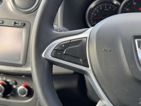Dacia Sandero 1.5 Sandero Stepway Laureate dCi 5dr - NATIONAL DELIVERY* 32