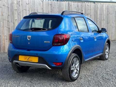 Dacia Sandero 1.5 Sandero Stepway Laureate dCi 5dr - NATIONAL DELIVERY* 4