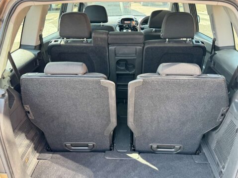 Vauxhall Zafira 1.8 Zafira Exclusive 5dr - NATIONAL DELIVERY* 29
