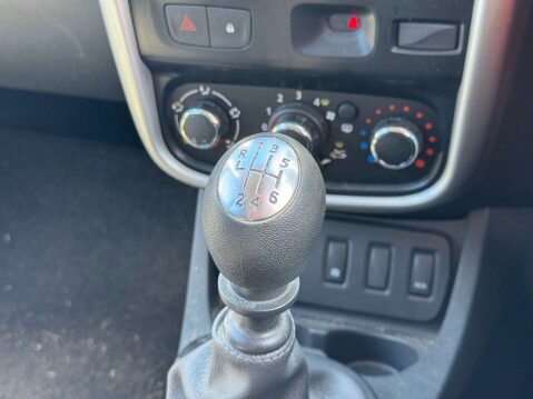 Dacia Duster 1.5 Duster Ambiance dCi 4x2 5dr - NATIONAL DELIVERY* 34
