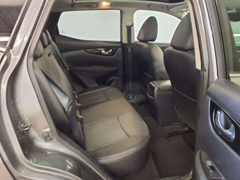 Nissan Qashqai 1.5 Qashqai Tekna dCi 5dr - NATIONAL DELIVERY* 8
