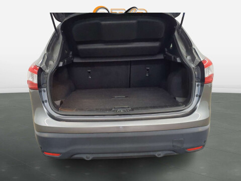Nissan Qashqai 1.5 Qashqai Tekna dCi 5dr - NATIONAL DELIVERY* 17