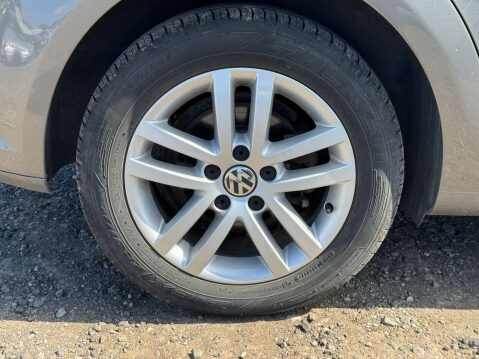 Volkswagen Touran 2.0 Touran SE TDI 5dr - NATIONAL DELIVERY* 47