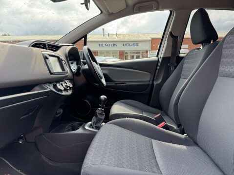 Toyota Yaris 1.3 Yaris Icon TSS VVT-I 5dr - NATIONAL DELIVERY* 17