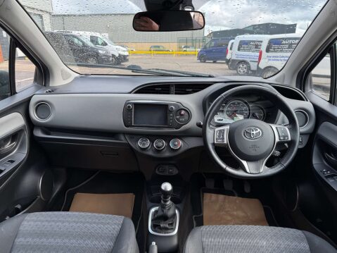 Toyota Yaris 1.3 Yaris Icon TSS VVT-I 5dr - NATIONAL DELIVERY* 28