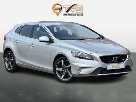 Volvo V40 2.0 V40 R-Design Luxury Nav D4 5dr - NATIONAL DELIVERY*