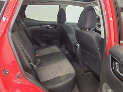 Nissan Qashqai 1.5 Qashqai N-Connecta dCi 5dr - NATIONAL DELIVERY* 8