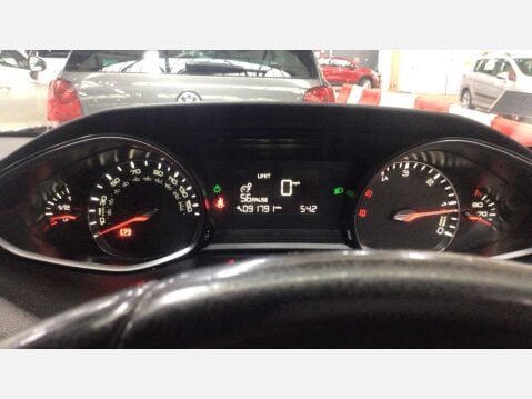 Peugeot 308 1.6 308 Allure SW HDi S/S 5dr - NATIONAL DELIVERY* 10