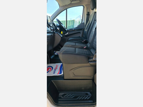 Ford Transit Custom LIMITED 300 L2 H1 2.0 TDCI 170PS EU6 AUTO 8