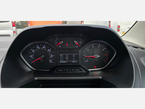 Peugeot Partner BLUEHDI PROFESSIONAL PREMIUM L1 H1 1.5 HDI 100ps EU6 NAV 6 SPEED 18