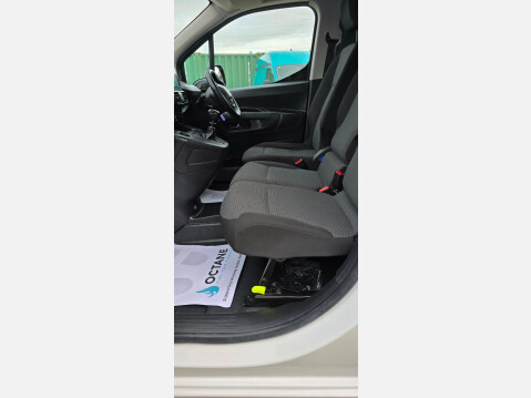 Peugeot Partner BLUEHDI PROFESSIONAL PREMIUM L1 H1 1.5 HDI 100ps EU6 NAV 6 SPEED 11