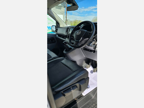 Vauxhall Vivaro sportive 2900 l2 h1 1.5d 100PS eu6 8