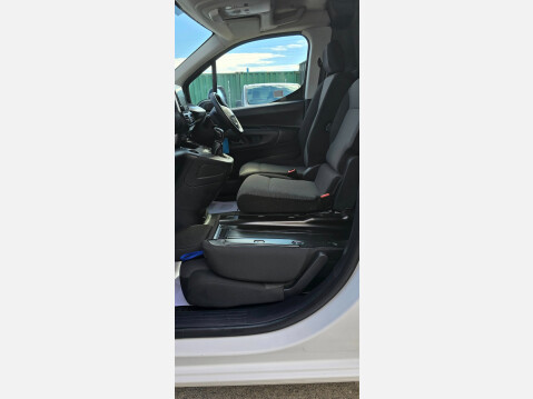 Peugeot Partner professional 1000 L1 H1 1.5HDI 100ps EU6 11