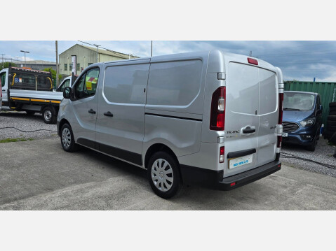 Renault Trafic SL28 BUSINESS PLUS ENERGY 2.0 DCI 120ps EU6 L1 H1 4