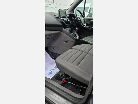 Ford Transit Connect LIMITED 240 L2 H1 1.5 TDCI 120ps EU6 13