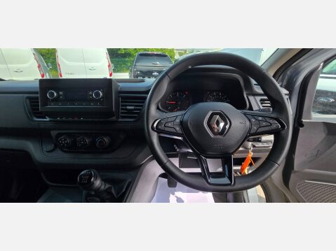 Renault Trafic BUSINESS SL28 SWB 2.0 DCI 130 EU6 10