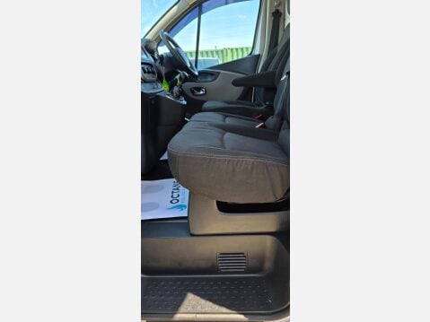 Renault Trafic SPORT SL27 L1 H1 1.6DCI 115ps 11