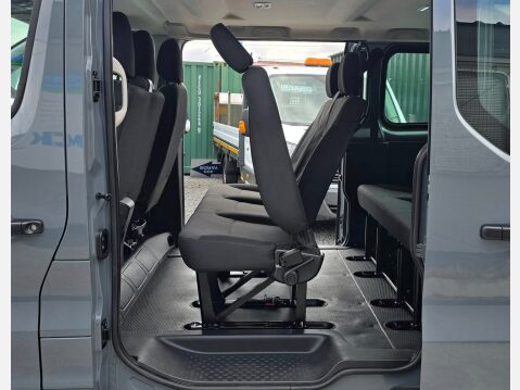 Renault Trafic BUSINESS SL28 SWB 9 SEATER MINIBUS 2.0 DCI 150 EU6 17