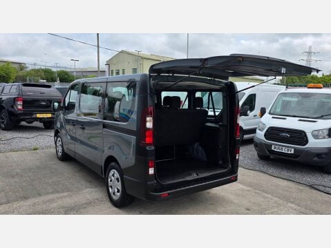 Renault Trafic BUSINESS SL28 SWB 9 SEATER MINIBUS 2.0 DCI 150 EU6 27
