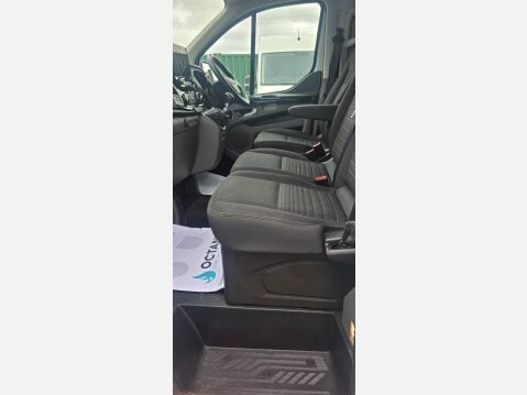 Ford Transit Custom 320 LIMITED L2 H1 DCIV 2.0 TDCI 130ps EU6 CREW VAN 11