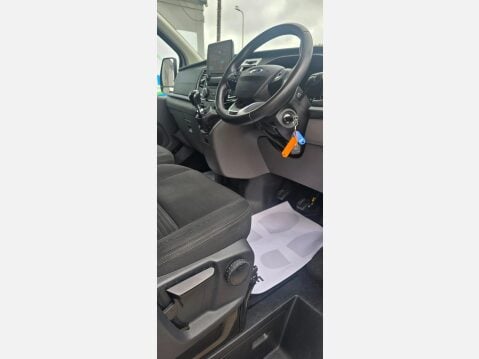 Ford Transit Custom 320 LIMITED L2 H1 DCIV 2.0 TDCI 130ps EU6 CREW VAN 7