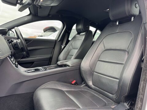 Jaguar XE 2.0 XE R-Sport i Automatic 4dr - NATIONAL DELIVERY* 24