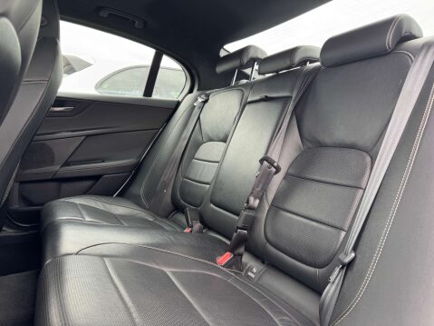Jaguar XE 2.0 XE R-Sport i Automatic 4dr - NATIONAL DELIVERY* 26