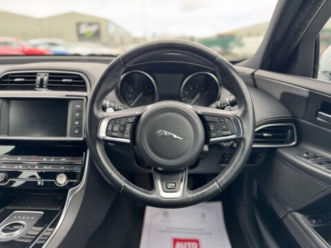 Jaguar XE 2.0 XE R-Sport i Automatic 4dr - NATIONAL DELIVERY* 30